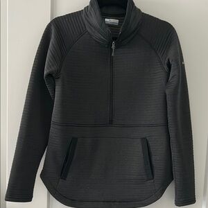 Columbia Black Pullover Jacket